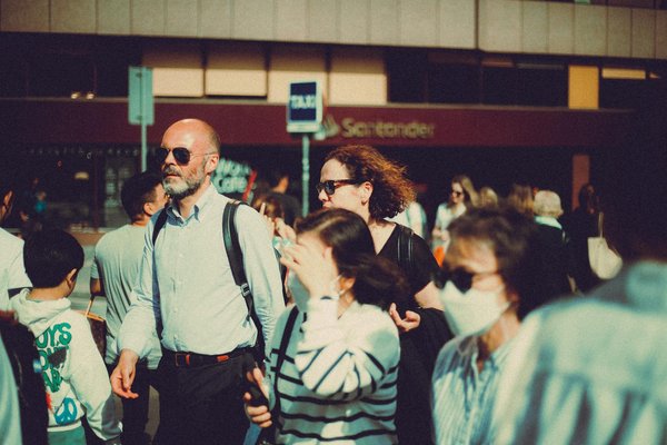 Plongée Philosophique dans l'Univers Enrichissant du Cinéma d'Auteur : Une Analyse Approfondie